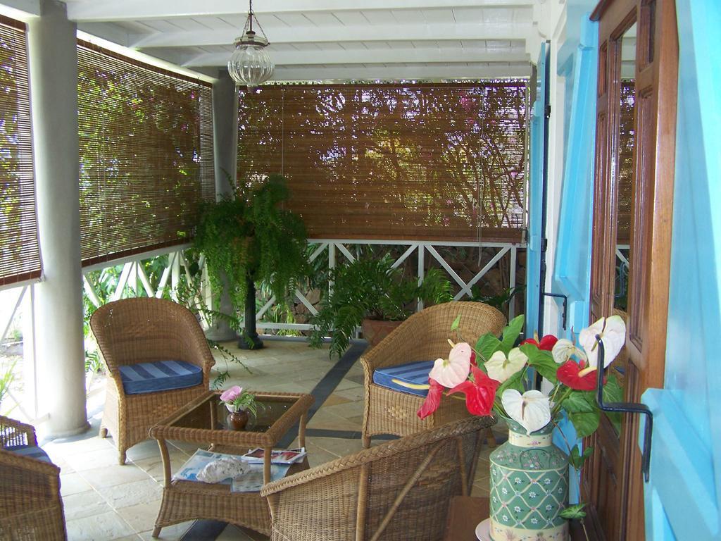 Bed And Breakfast Maison Papaye La Gaulette Room photo